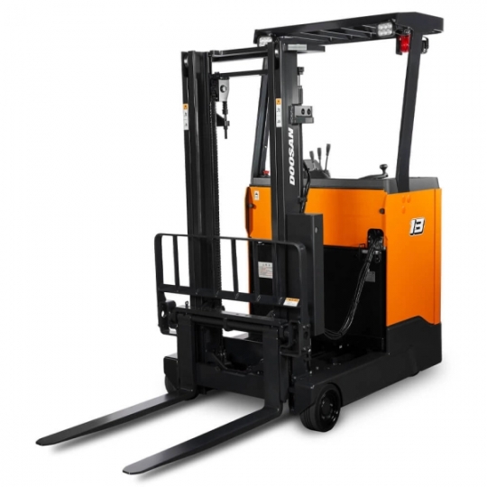 Xe nâng điện đứng lái 1.5 tấn 
