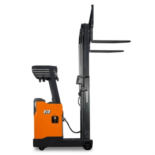 Xe nâng điện đứng lái 1.5 tấn 